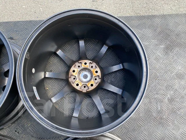 Hot Stuff G.speed. 8.0x17", 5x114.3, ET50, �� 73���. ����