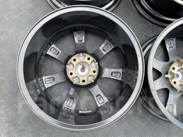 Dunlop Lofida. 7.0x17", 5x114.3, ET38, �� 73���. ����