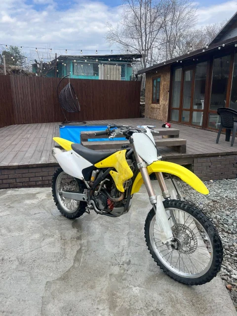 Suzuki RM-Z 250. 250����. ��., ��������, ���������, ������ �� �� ����