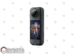Insta360 X5