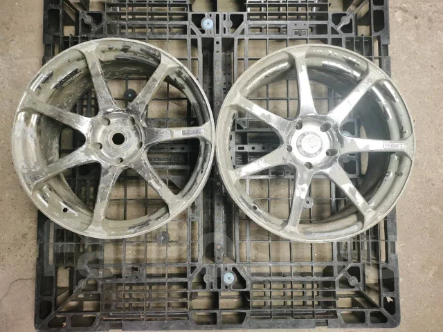 AVS Model T7. 8.0x18", 5x114.3, ET30. ��� ����� �� ������������ ����
