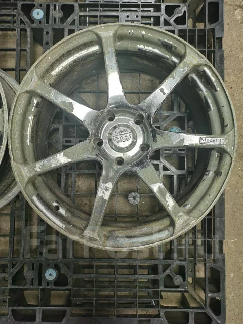 AVS Model T7. 8.0x18", 5x114.3, ET30. ��� ����� �� ������������ ����