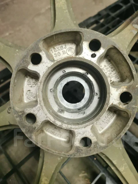 AVS Model T7. 8.0x18", 5x114.3, ET30. ��� ����� �� ������������ ����