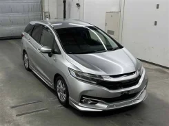 Honda Shuttle. GP7, LEB ����
