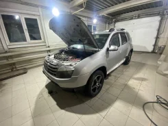 Renault Duster ����