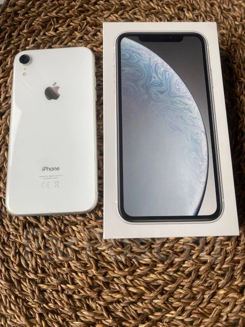 Apple iPhone Xr. �/�, 64 ��, ����� ����
