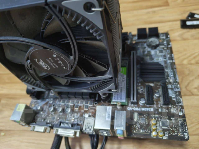 Intel Core i5-9400F ����