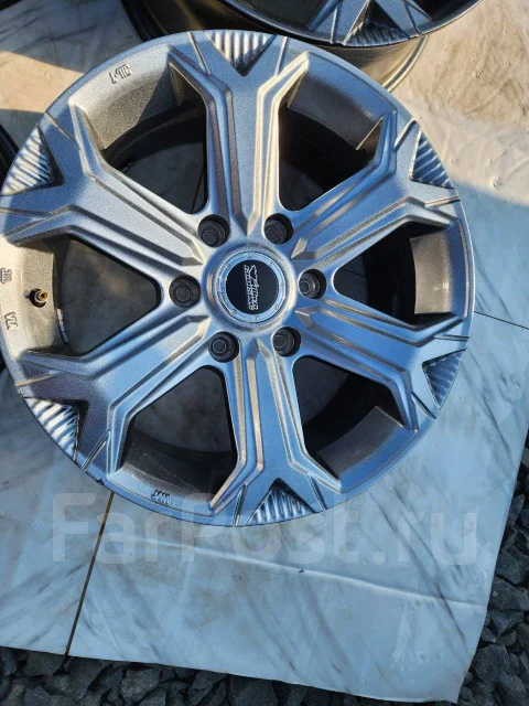 Dunlop Wild Cruising. 7.5x17", 6x139.7, ET25 ����