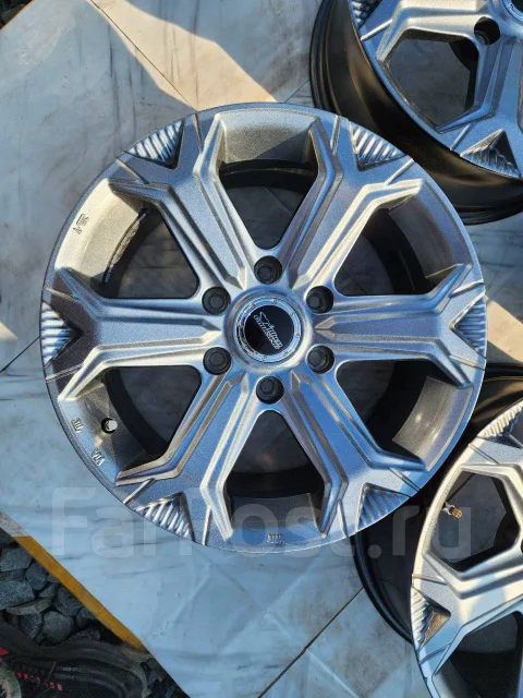 Dunlop Wild Cruising. 7.5x17", 6x139.7, ET25 ����