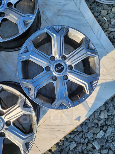 Dunlop Wild Cruising. 7.5x17", 6x139.7, ET25 ����