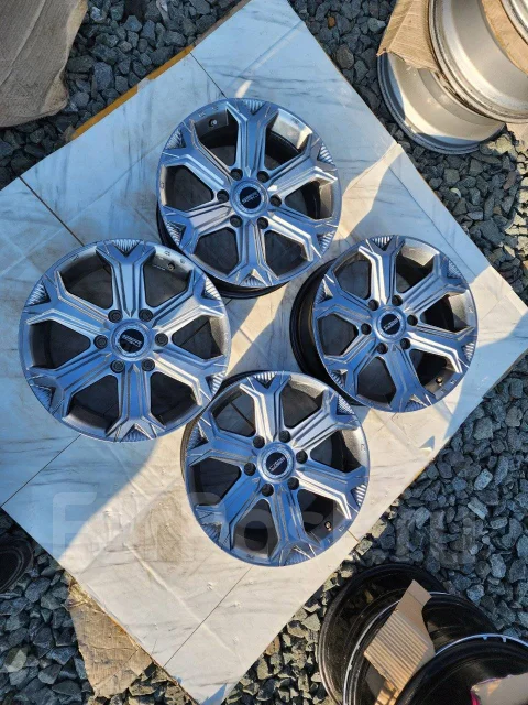 Dunlop Wild Cruising. 7.5x17", 6x139.7, ET25 ����