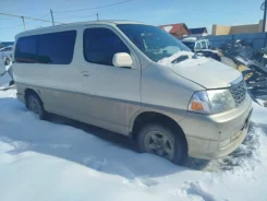 Toyota Granvia ����