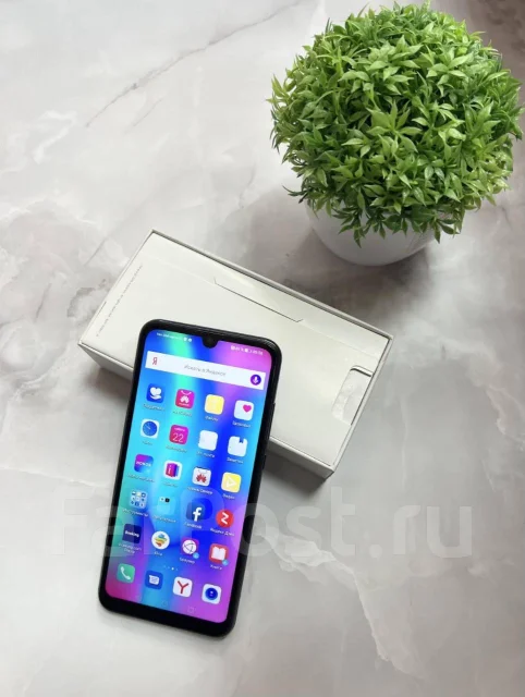 Honor 10 Lite. �/�, 64 �� ����