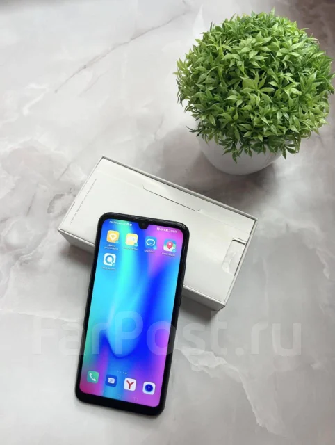 Honor 10 Lite. �/�, 64 �� ����