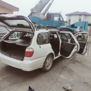 Nissan Primera. ��������, ��������, 2.0 (115��.�.), ������, 285 634����. �� ����