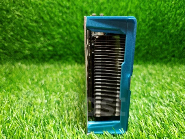 Radeon RX 590 ����