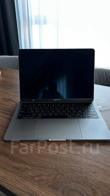 Apple MacBook Air 13. 13.3", ��� 8 ��, ���� 500���, WiFi: 1, Bluetooth: 1 ����