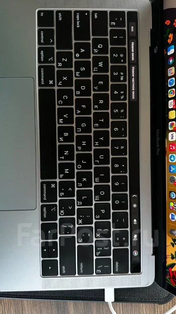 Apple MacBook Air 13. 13.3", ��� 8 ��, ���� 500���, WiFi: 1, Bluetooth: 1 ����