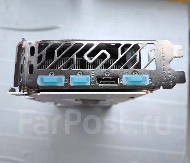 Radeon RX 6600 XT ����