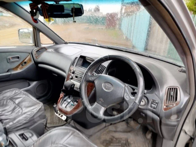 Toyota Harrier. �������, 4wd, 3.0 (150��.�.), ������, 330 000����. �� ����