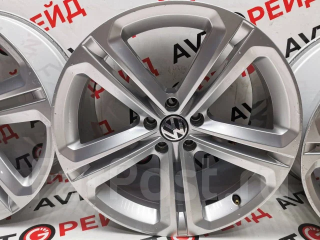 Volkswagen. 9.0x19", 5x112, ET33, �� 57,1���. ����