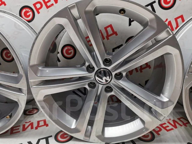 Volkswagen. 9.0x19", 5x112, ET33, �� 57,1���. ����