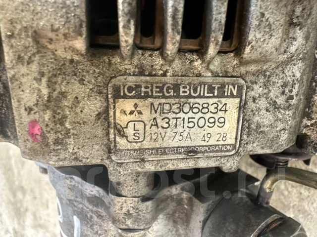 ��������� Mitsubishi Pajero MD306834 ����