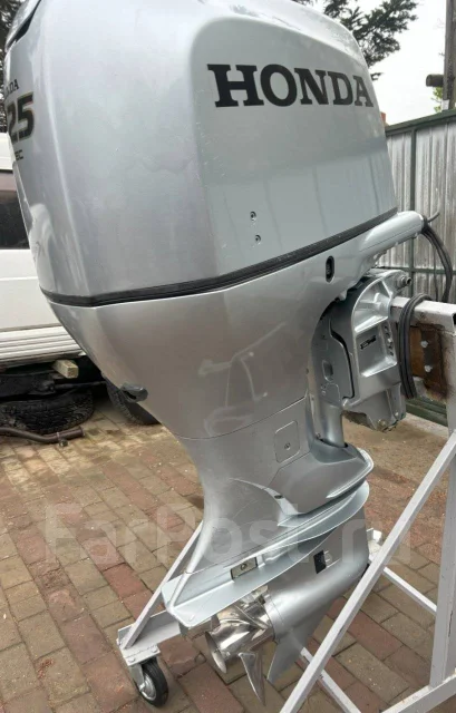 Honda. 225��.�., 4-�������, ����������, ���� X (635 ��), 2014 ��� ����