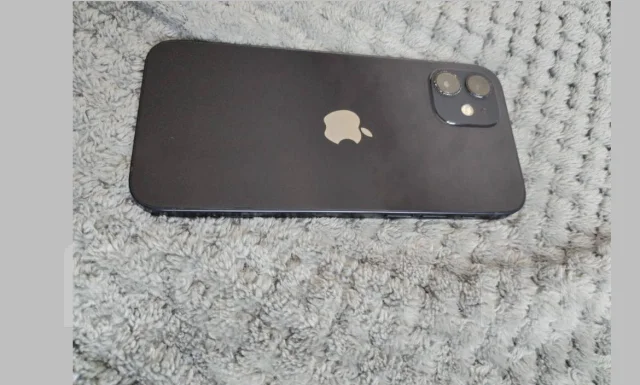 Apple iPhone 12. �/�, 128 ��, ������ ����