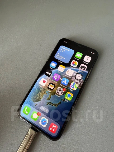 Apple iPhone X. �/�, 64 �� ����