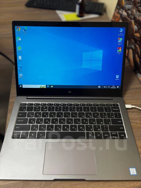Xiaomi Mi Notebook Air 13.3. 13", 2,3����, ��� 8 ��, ���� 256���, WiFi: 1, Bluetooth: 1, ����������� �� 8��. ����