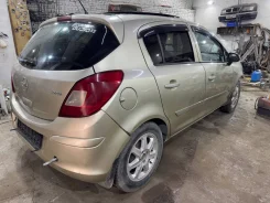 Opel Corsa ����