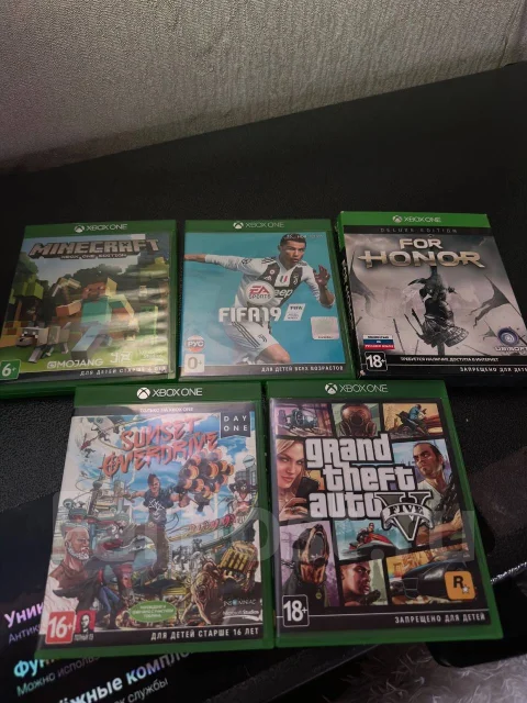 Microsoft Xbox One X ����