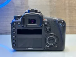Canon EOS 7D Body ����