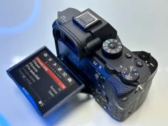 Sony Alpha ILCE-7S Body ����