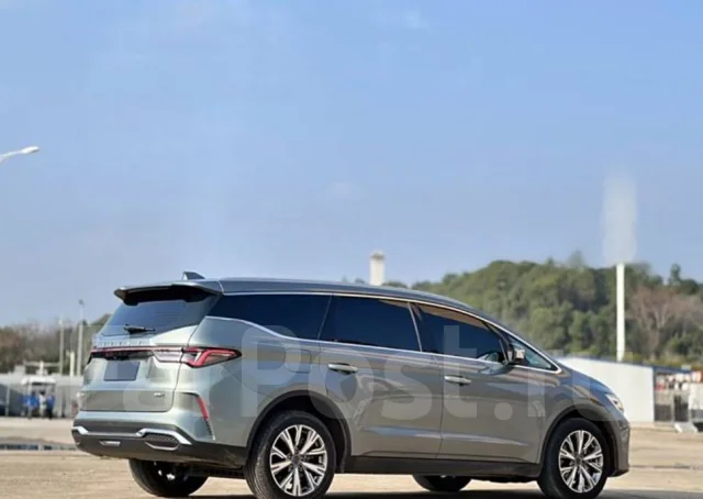 Geely Jiaji. �������, ��������, 1.5 (181��.�.), ������, 3 000����. ��, �/�. ��� ����� �� ������������ ����