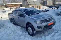 Mitsubishi L200 ����