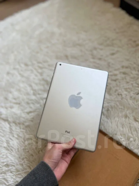Apple iPad Air. ������ 32 �� ����