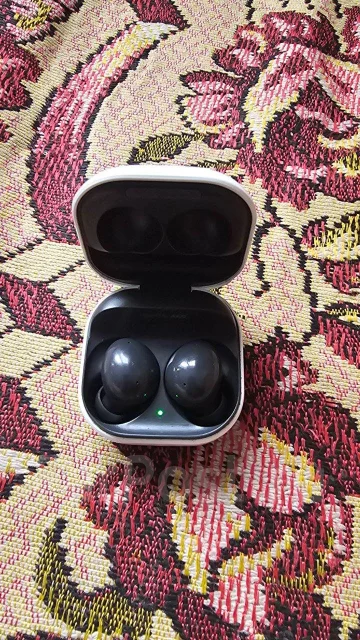 Samsung Galaxy Buds2 ����