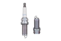 Z-Kerzen/Plugs 93298 NGK 93298 ����