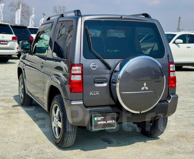 Nissan Kix. �������, 4wd, 0.7 (64��.�.), ������, 127 000����. �� ����