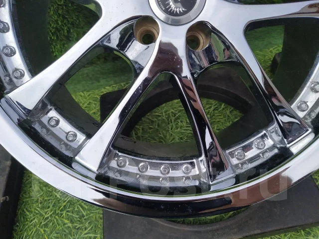 Stern. 8.5x18", 5x100, ET35, �� 72���. ����