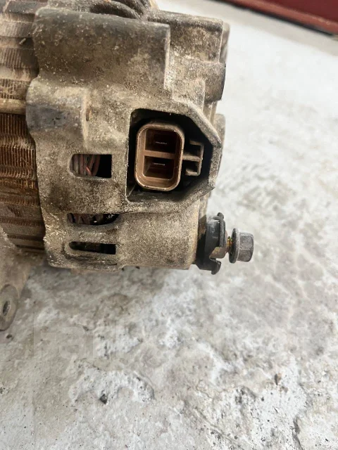 ��������� Nissan RB20/25 23100-0V017 ����