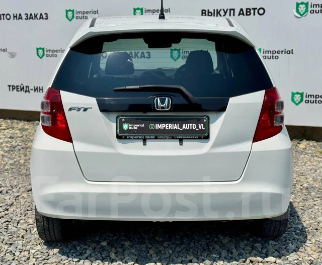 Honda Fit. �������, ��������, 1.3 (100��.�.), ������, 174 000����. �� ����