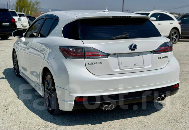 Lexus CT200h. �������, ��������, 1.8 (99��.�.), ������, 180 000����. �� ����