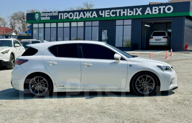 Lexus CT200h. �������, ��������, 1.8 (99��.�.), ������, 180 000����. �� ����
