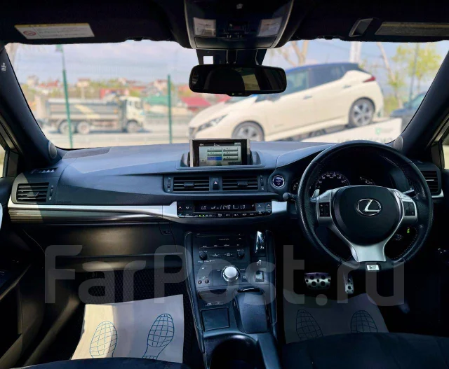 Lexus CT200h. �������, ��������, 1.8 (99��.�.), ������, 180 000����. �� ����