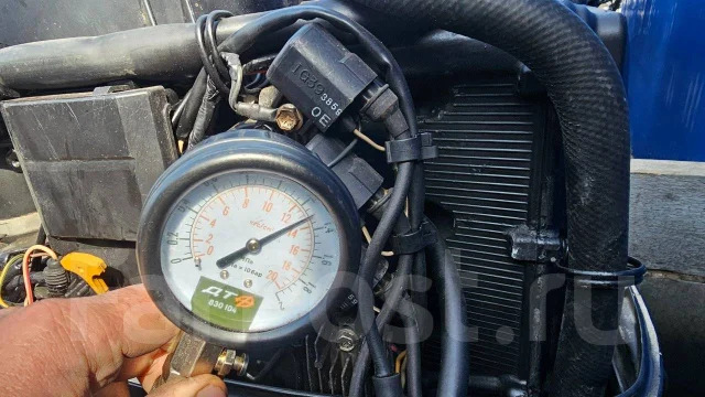 Suzuki. 25��.�., 4-�������, ����������, ���� X (635 ��), 2000 ��� ����