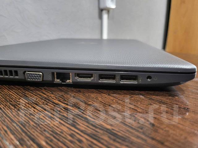HP 250 G6. 15.6", 2,3����, ��� 12 ��, ���� 1 250���, WiFi: 1, Bluetooth: 1, ����������� �� 3��. ����