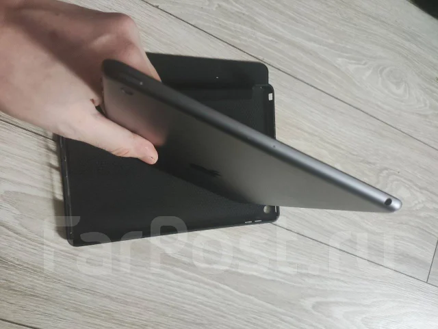 Apple iPad 9. 10.3 ������, ������ 64 �� ����